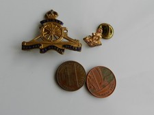 TWO VINTAGE ENAMEL BADGES, UBIQUE ROYAL ARTILLERY ASSN. QUO FAS ET GLORIA DUCUNT
