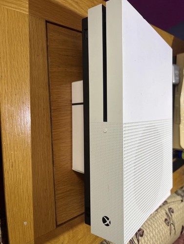 Microsoft xbox one - one, s