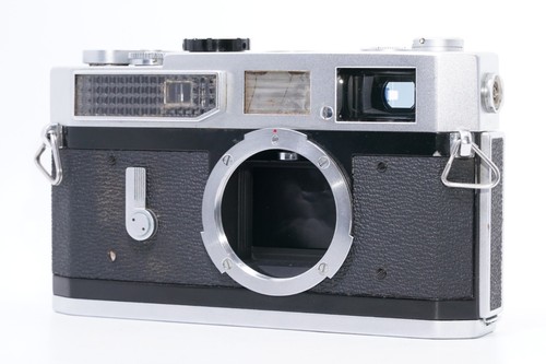Near mint canon model 7 - canon,