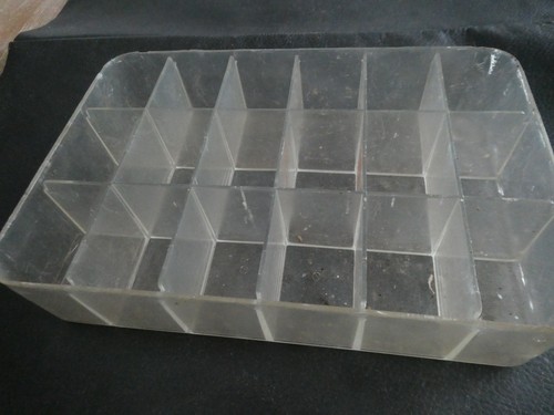 Vintage plastic divider - plastic,