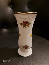 Royal Albert Old Country Roses Llttle Vase, Bone China