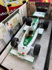 1:18 Carousel1 McLaren M16