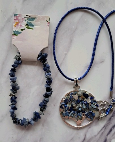 Sodalite crystal gemstone chip - sodalite,