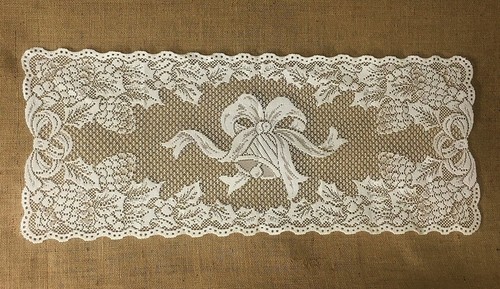 Lace table runner - 36",