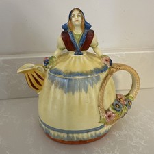 Royal Crown Dutch Girl