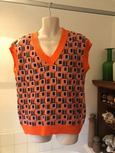Bnwt primark acrylic - acrylic, knit