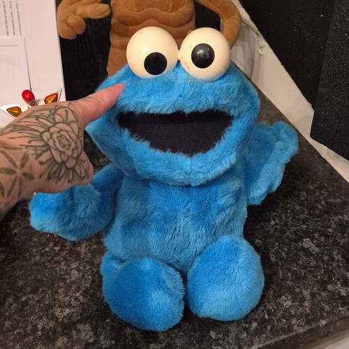 Talking cookie monster - talking,