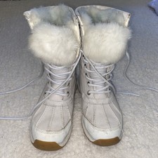 UGG Adirondack III Fluff White
