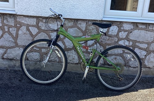 Halfords apolo mountain bike - mountain,