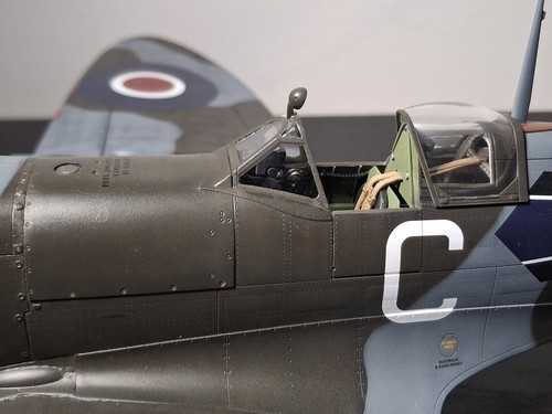 Spitfire airfix model - ,