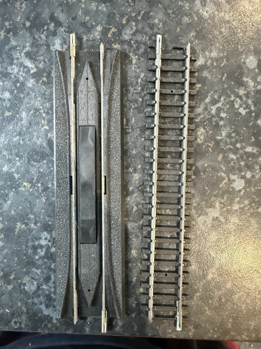 Hornby rerailer uncoupler - hornby, rerailer/uncoupler