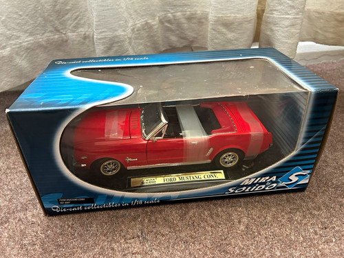 Mira solido ford mustang - 1:18,