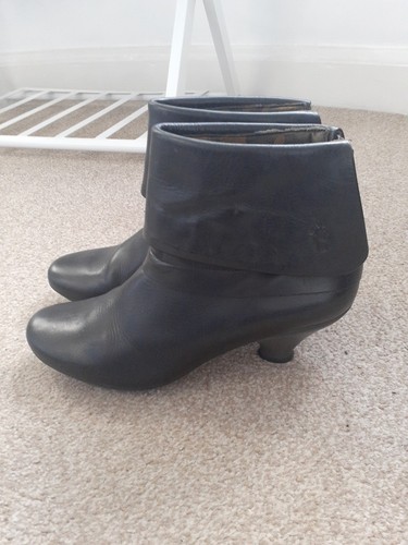 Fly london black leather ankle - black,