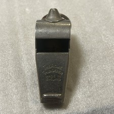 Vintage The Acme Thunderer Metal Whistle – Made in England Retro Sport