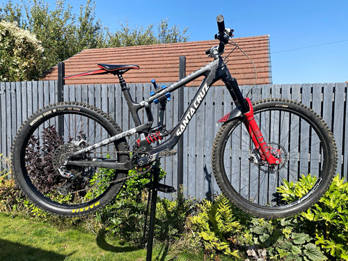 Santa cruz nomad carbon - cruz,