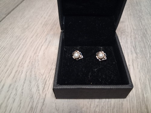 Samuel pearl earrings with - h,