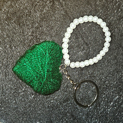 Heart charm keyring faux - charm, pearl