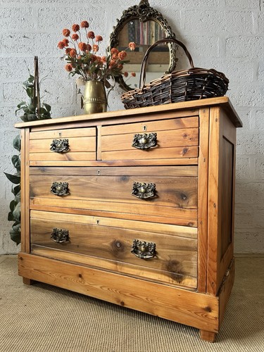 Stunning edwardian pine chest - stunning,