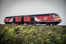 Hornby R3390TTS Virgin Trains