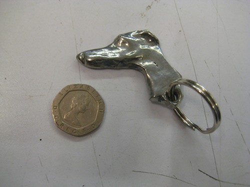 GREYHOUND/WHIPPET/LURCHER