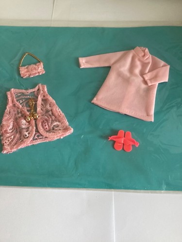 Vintage pedigree sindy doll