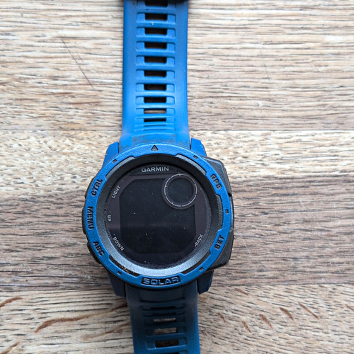 Garmin instinct solar gps - garmin,