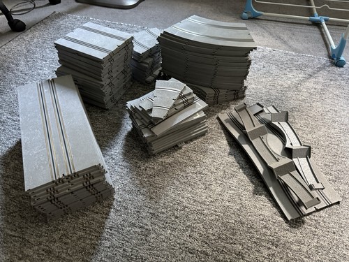 Airfix slot car track - car,