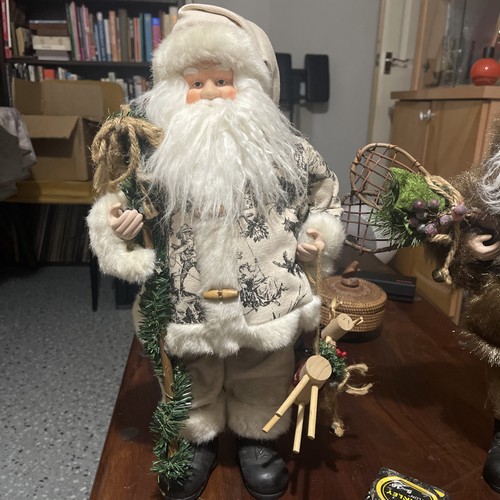 Beautiful collectible - 18",