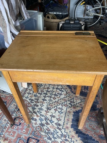 Vintage old school - desk, west