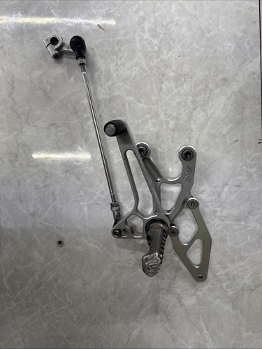 Gsxr 600 left gear - gsxr, k4
