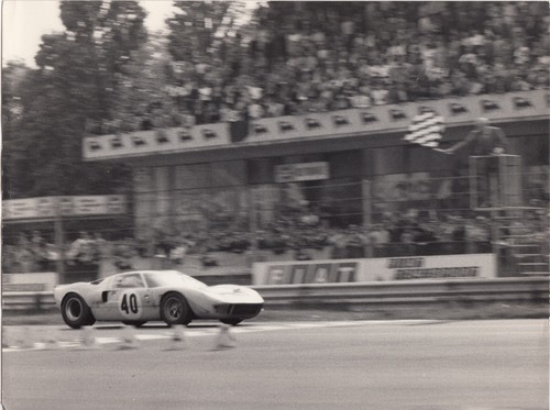 Gulf ford gt40 - gulf,