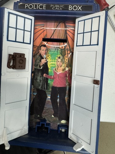Doctor who tardis - doctor,