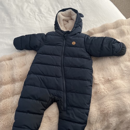 Baby snowsuit months - 9-12,
