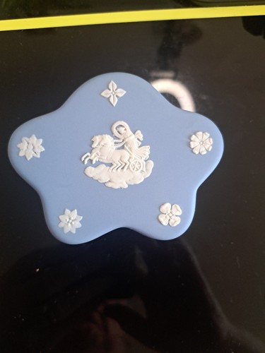 Wedgwood jasperware blue - wedgwood,