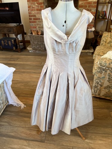 Gorgeous vintage vibe ian - vintage,