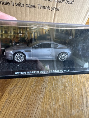 James bond aston martin - aston, dbs