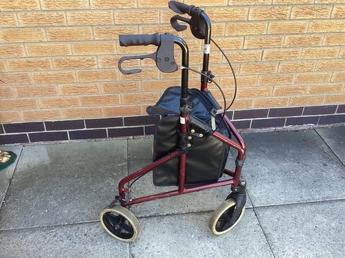Wheel mobility walker with - 3,