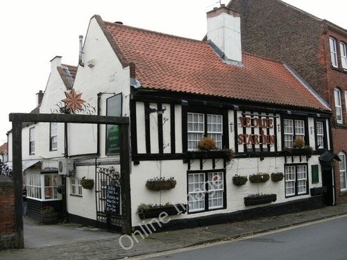 Photo 6x4 olde star - olde, inn