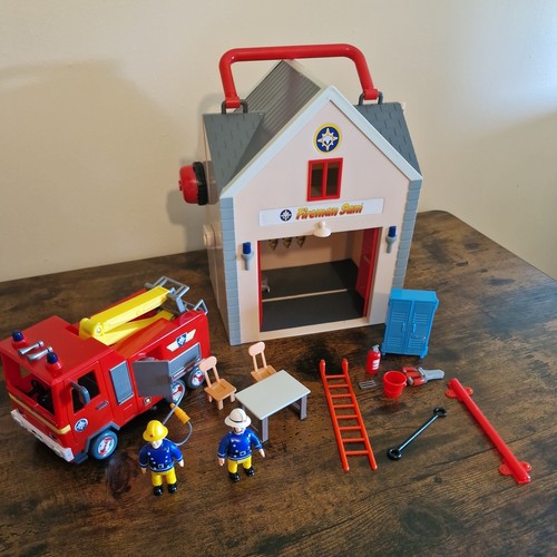 Fireman sam carrying fire - sam,