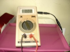 Digital LCD Capacitance Meter 1pF  up to 20,000uF PP3 or mains  *TESTED *WORKING