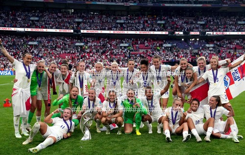 Champions england lionesses - champions,