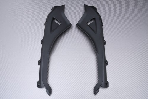 Right left plastic - right+left,