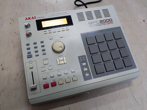 Akai mpc2000 sampler - mpc2000, 32mb