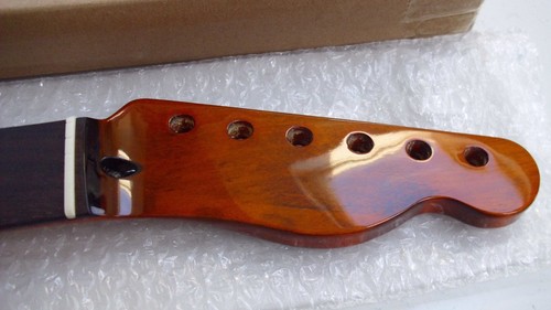 Roasted maple rosewood neck - roasted,