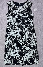 Minuet Petite Black and White