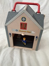 Fireman Sam Series Basic Fire Station With Figure 