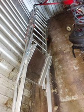 Platform Stepladder with side supports (Similar to Henchman)