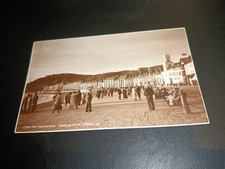 Busy Scene, The Promenade