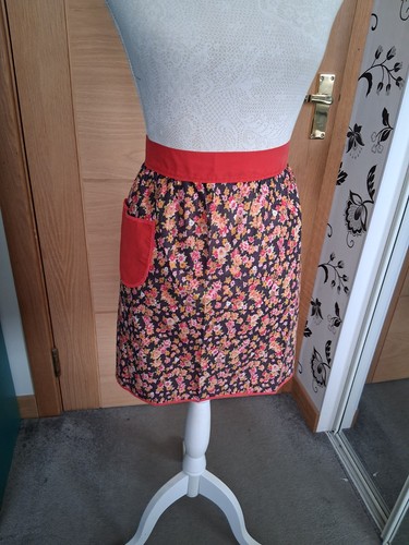 Vintage red floral - red,
