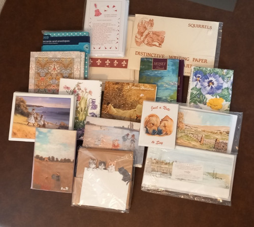 Mixed job lot notelets - mixed,